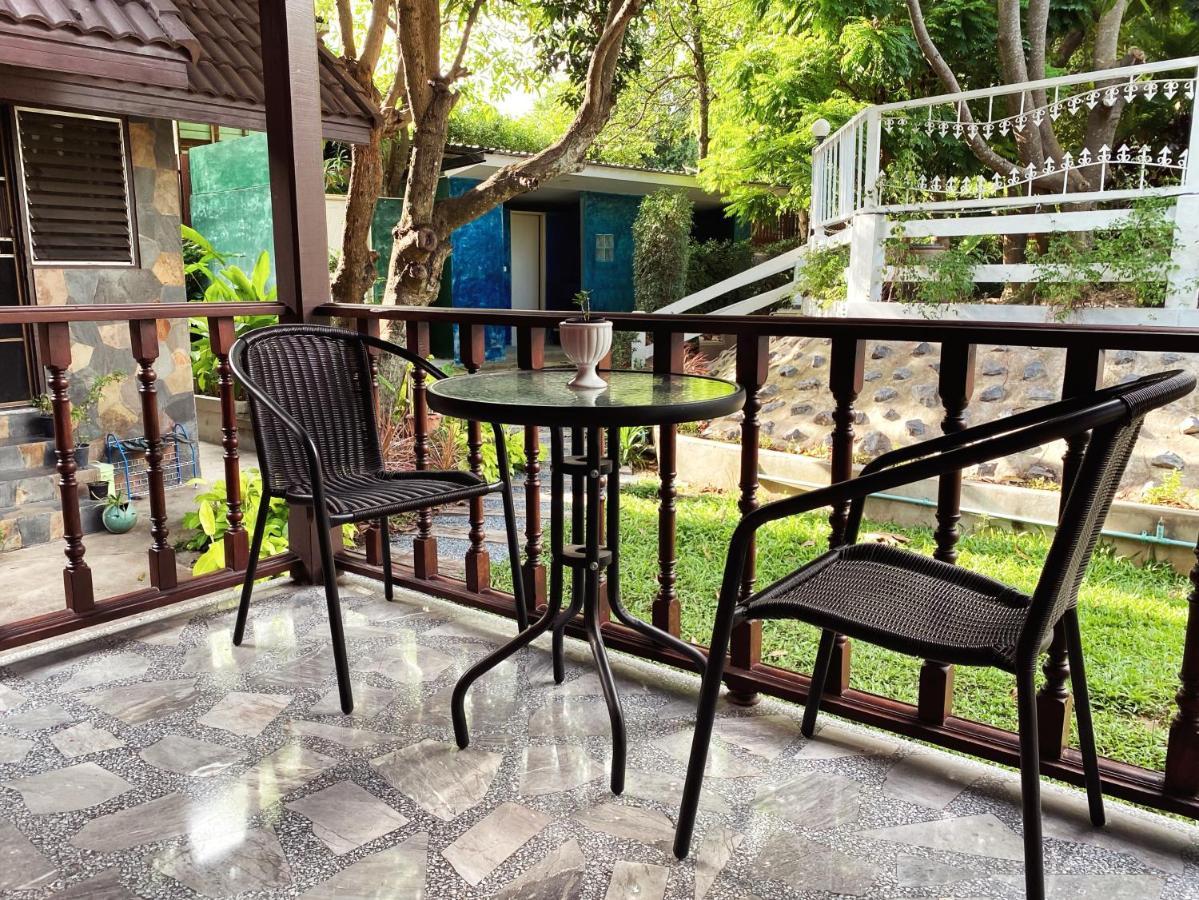 Chomklong Experience Bed & Breakfast Pakchong Bagian luar foto