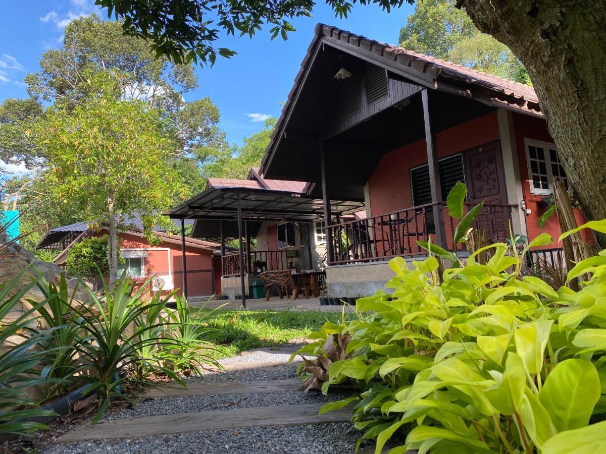 Chomklong Experience Bed & Breakfast Pakchong Bagian luar foto