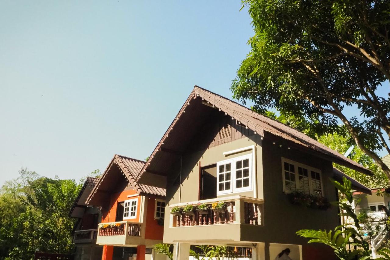 Chomklong Experience Bed & Breakfast Pakchong Bagian luar foto