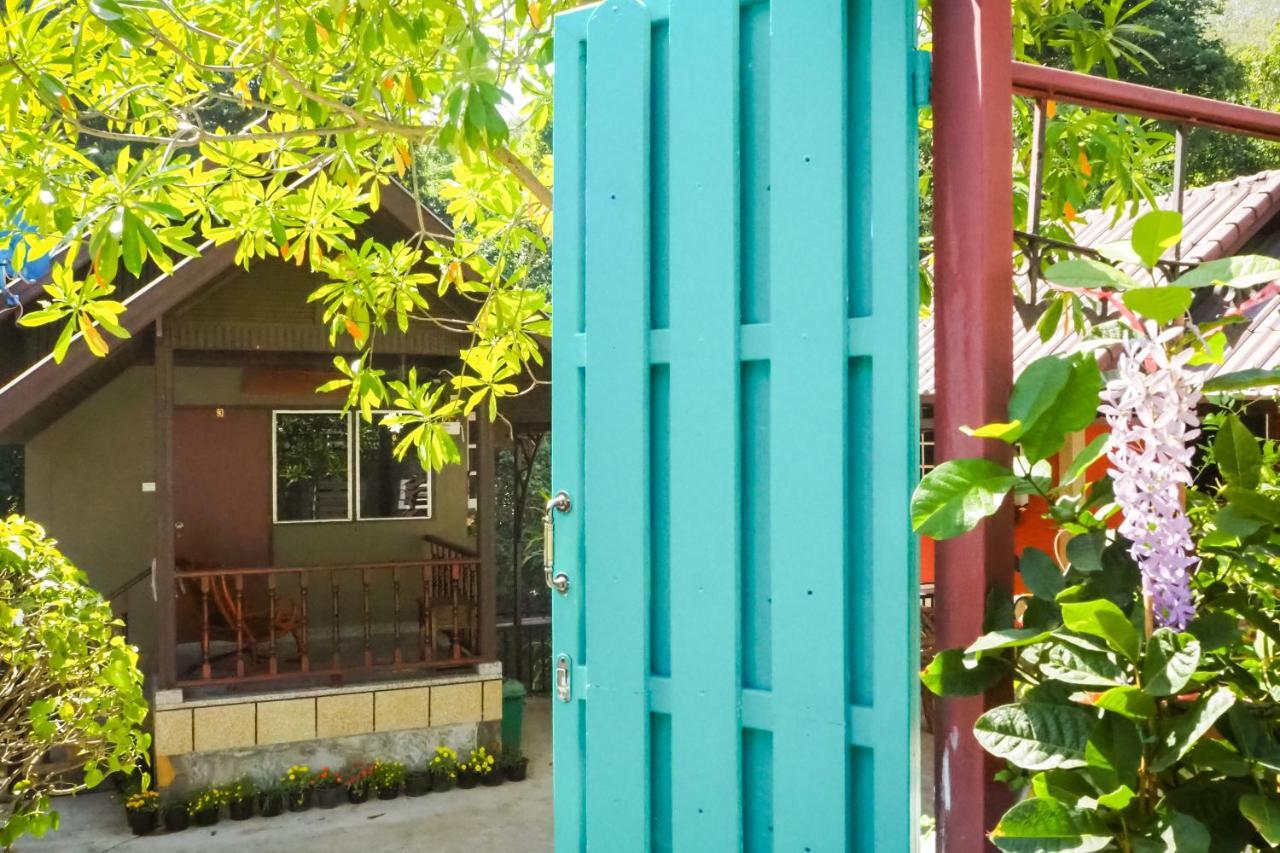 Chomklong Experience Bed & Breakfast Pakchong Bagian luar foto